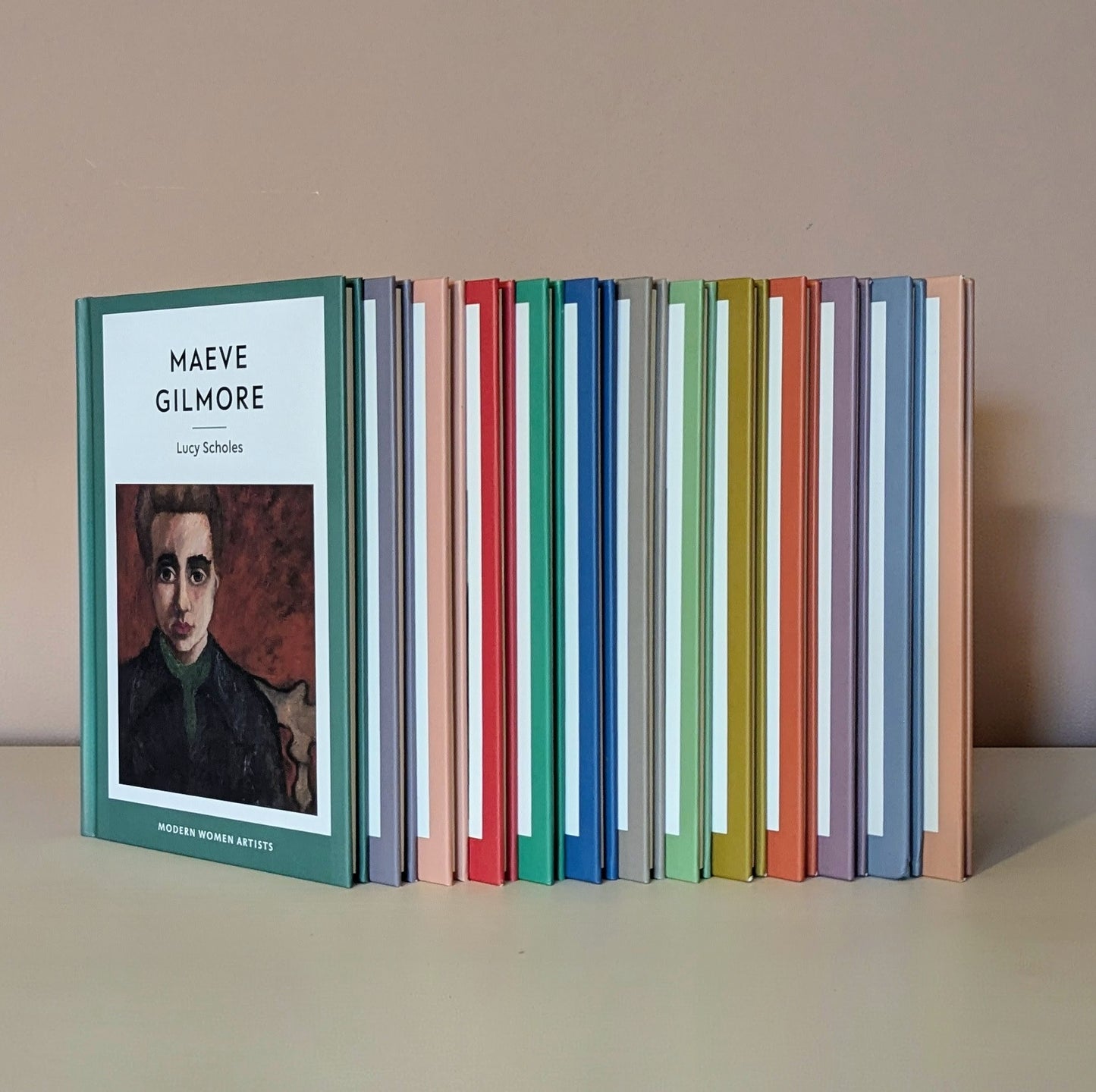 Modern Women Artists /// The Collectors' Library